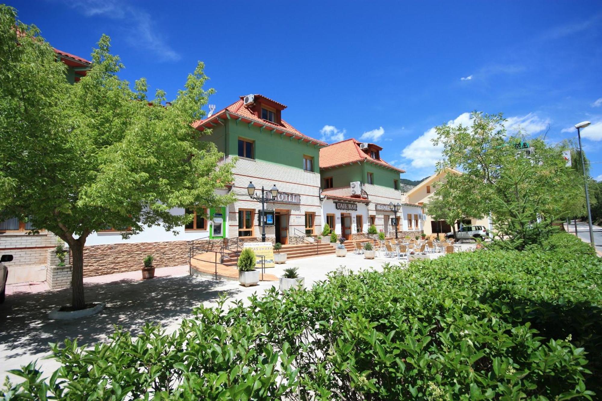 Hotel Rural Montana De Cazorla Arroyo Frio Exteriör bild
